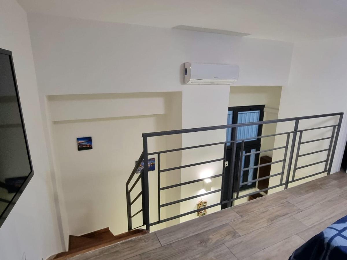 Casa Comoda E Centrale In Quartiere Storico Di Napoli Exterior foto